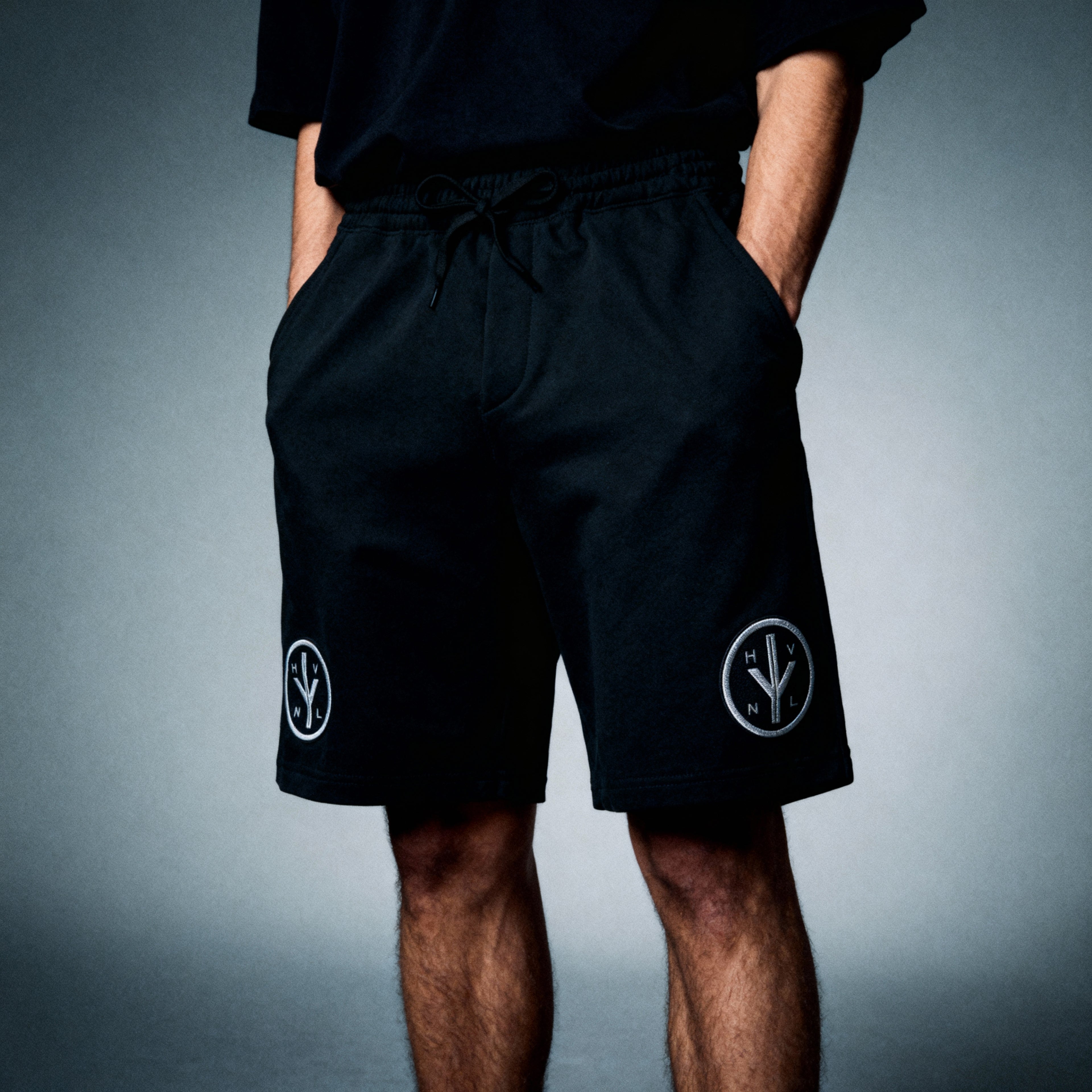 LOGO SHORTS